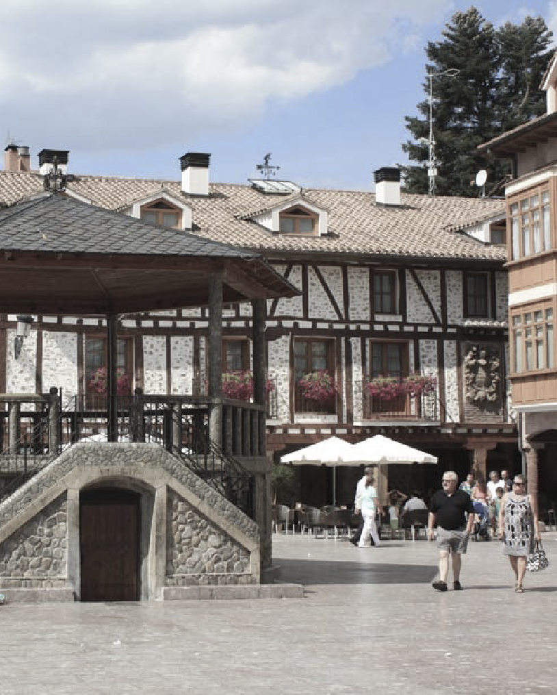 Plaza del Conde Torremuzquiz Ezcaray 2 - Entorno